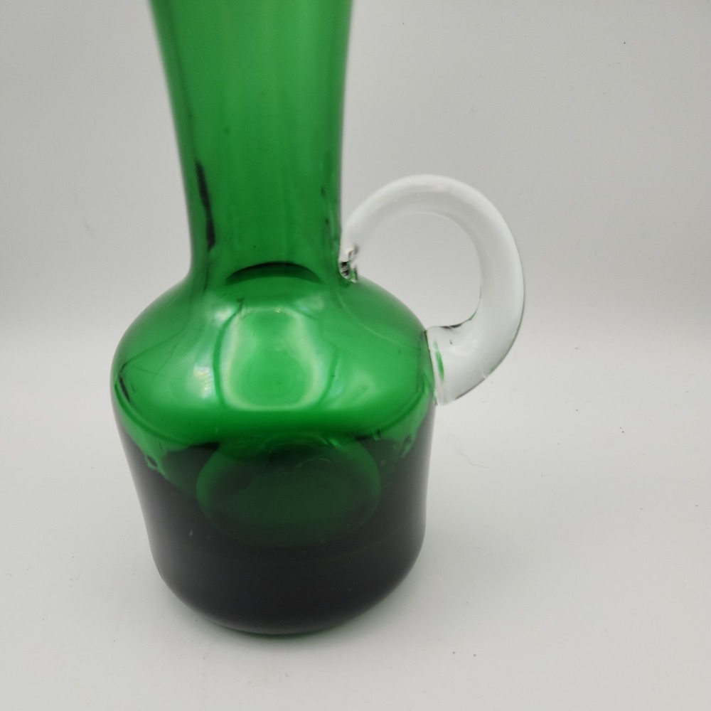 Vintage MCM Empoli Style green glass vase with clear glass applied handle - Picture 2 of 7